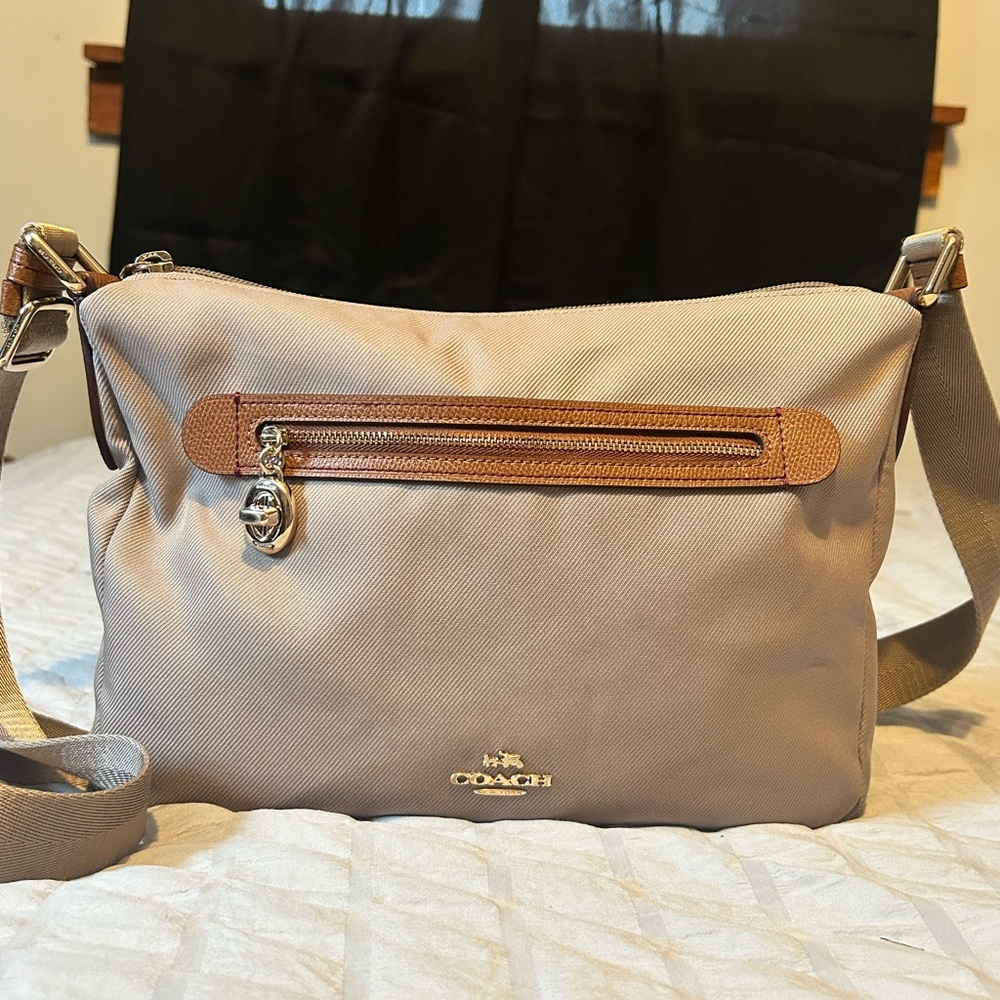 Coach Sawyer Crossbody- Beige